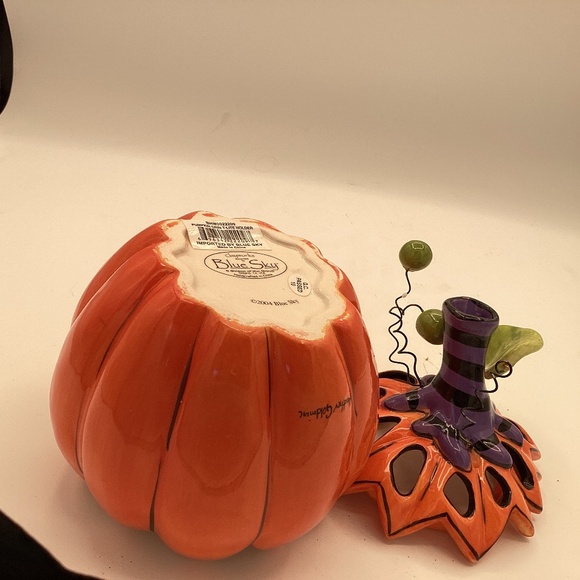 Pumpkin Grin T-Lite Holder - Picture 5 of 6